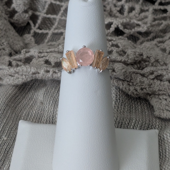 Elegant Peach Quartz Crown Ring - Picture 2 of 3